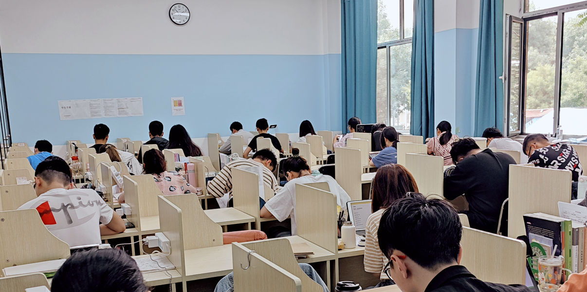 白城考研寄宿学校-学习氛围